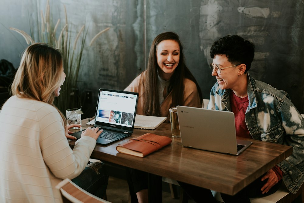 Corporate team learning with Moodle for Workplace